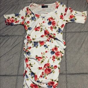 Beautiful flower maternity dress for 1st trimester